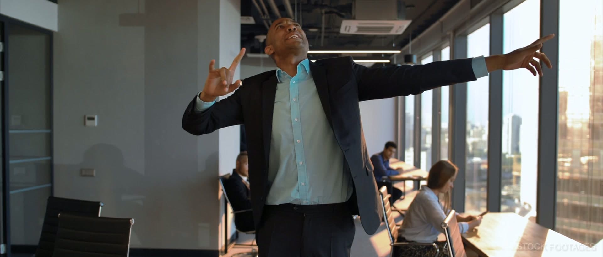 Кейс свадебной видеосъёмки — церемония и живые эмоции гостей